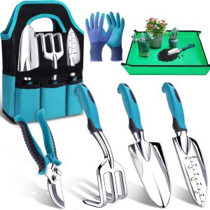 Compact garden tool set with case